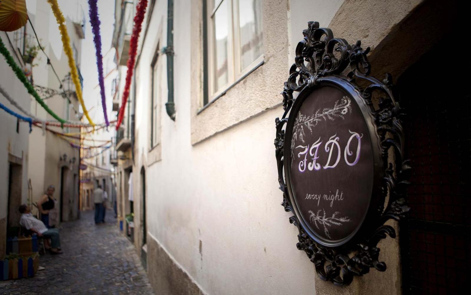 Ferienwohnung Alfama Chic Penabuquel3 Lissabon Exterior foto